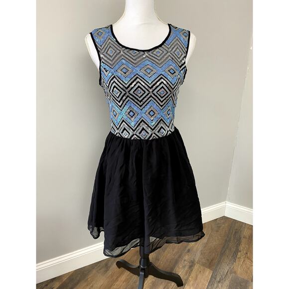 Love Reign Black Sequined Mini Party Dress Sz 5 - Picture 1 of 9